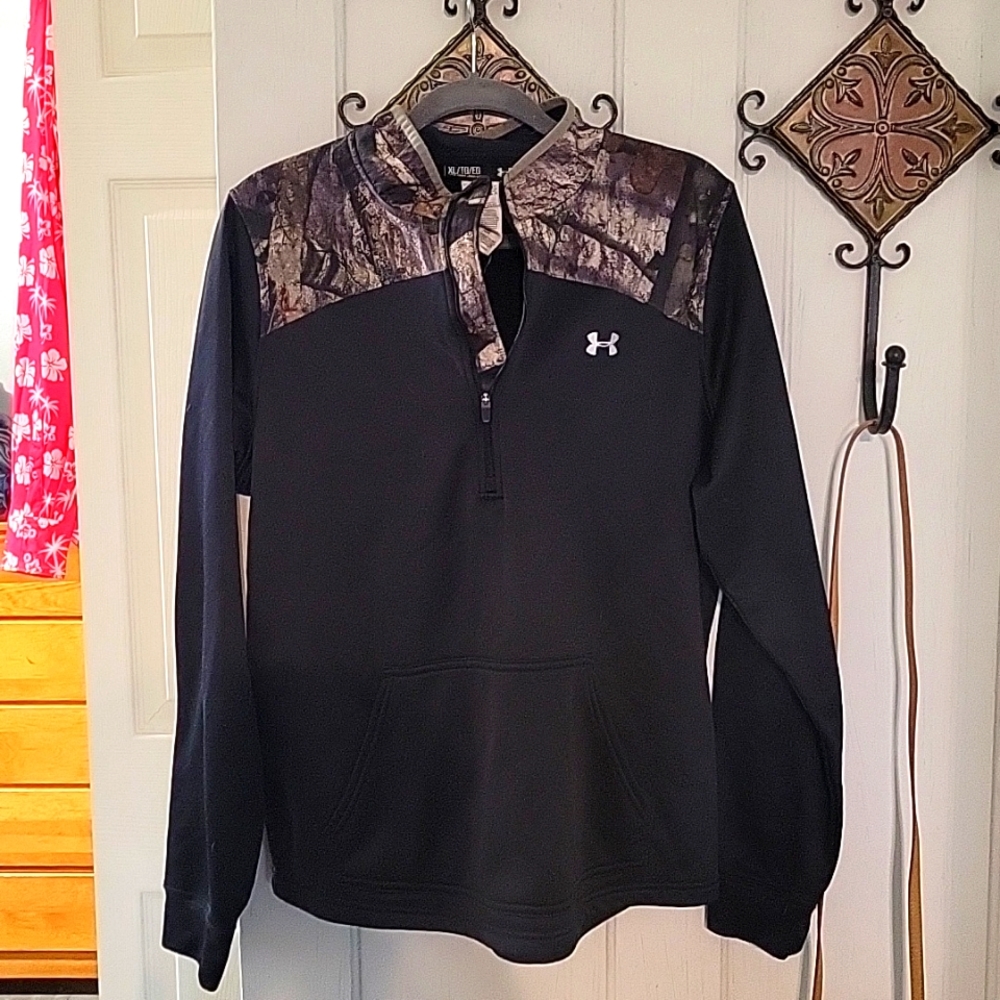 Under Armour 1/4 Zip Sweater